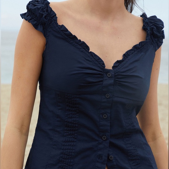 Brandy Melville Navy Elara Top - Picture 5 of 5
